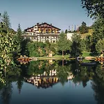Uebergossene Alm Resort Hotel 4*