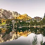 Uebergossene Alm Resort 4*