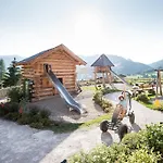 Uebergossene Alm Resort Hotel