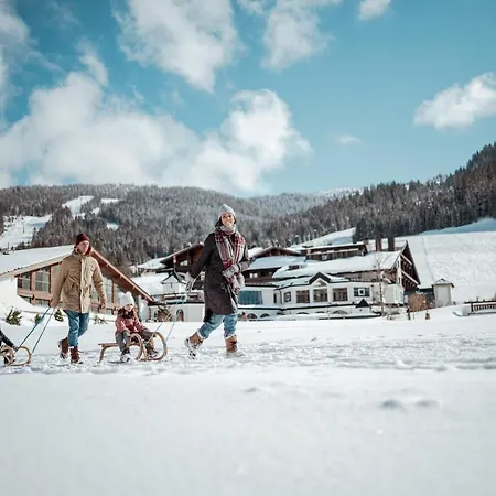Uebergossene Alm Dienten am Hochkönig