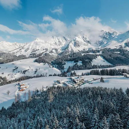 Uebergossene Alm Dienten am Hochkönig