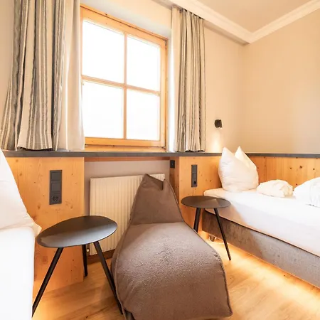 Hotel Uebergossene Alm