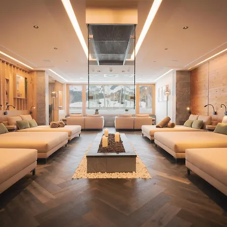 Uebergossene Alm Отель 4*