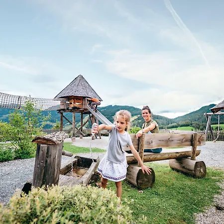 Uebergossene Alm 4* Dienten am Hochkönig