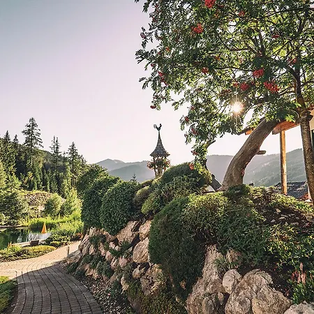 Uebergossene Alm Hotel 4*