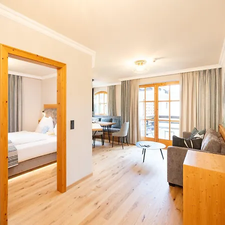 Uebergossene Alm Hotel