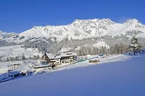 Hotel Uebergossene Alm