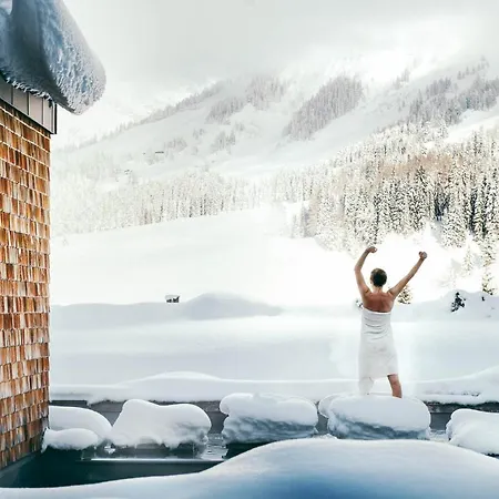 Uebergossene Alm Hotel 4*